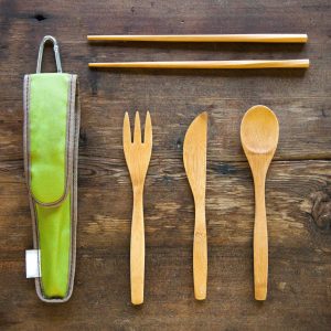China Factory Direct Supplier Bamboo Utensil Travel Set Made from Sustainable Materials Includes Fork Knife Spoon Chopsticks Carabiner Clip